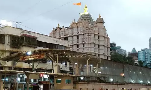BMC ने 78 करोड़ की सिद्धिविनायक मंदिर सौंदर्यीकरण परियोजना के लिए निविदाएं आमंत्रित की BMC ने 78 करोड़ की सिद्धिविनायक मंदिर सौंदर्यीकरण परियोजना के लिए निविदाएं आमंत्रित की