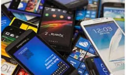Old Mobile: जानिए अपने पुराने स्मार्टफोन को इस्तेमाल करने के 5 बेहतरीन तरीके