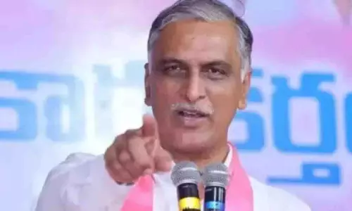Harish Rao ने सिंगरेनी श्रमिकों के बोनस को लेकर कांग्रेस की आलोचना की Harish Rao ने सिंगरेनी श्रमिकों के बोनस को लेकर कांग्रेस की आलोचना की