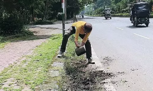 Bhopal : सफाई कर्मचारी सहायक स्वास्थ्य अधिकारी के खिलाफ शिकायत दर्ज कराएंगे Bhopal : सफाई कर्मचारी सहायक स्वास्थ्य अधिकारी के खिलाफ शिकायत दर्ज कराएंगे