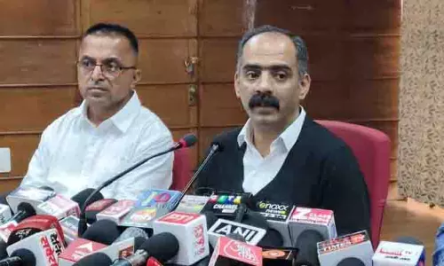 मंत्री ने NHAI-ठेकेदारों की मिलीभगत का आरोप लगाया मंत्री ने NHAI-ठेकेदारों की मिलीभगत का आरोप लगाया