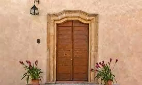 Vastu Tips: घर के मुख्य द्वार पर पानी रखने से दूर होंगी नकारात्मक ऊर्जा, जानिए वास्तु से जुड़े उपाय Vastu Tips: घर के मुख्य द्वार पर पानी रखने से दूर होंगी नकारात्मक ऊर्जा, जानिए वास्तु से जुड़े उपाय