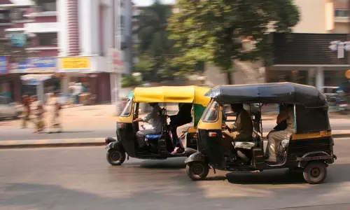 Panipat में ऑड-ईवन नियम के खिलाफ ऑटो और ई-रिक्शा चालक हड़ताल पर