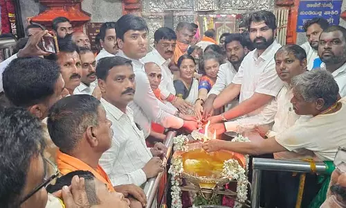 Yallammanagar : नवरात्रि उत्सव शुरू हो गया है