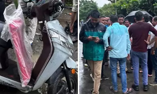 पालघर हादसा: विरार में गड्ढे में गिरने से बाइक सवार की मौत पालघर हादसा: विरार में गड्ढे में गिरने से बाइक सवार की मौत
