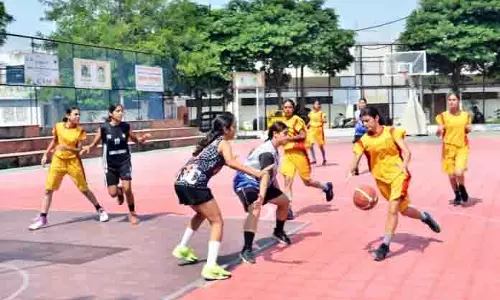 Zone Gandhi Nagar ने अंडर-19 गर्ल्स बास्केटबॉल का खिताब जीता Zone Gandhi Nagar ने अंडर-19 गर्ल्स बास्केटबॉल का खिताब जीता