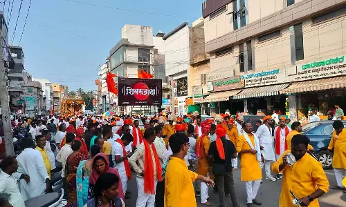Vijayapura: नादादेवी की शानदार शोभायात्रा