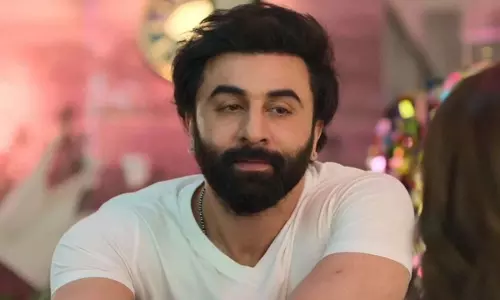 रणबीर कपूर के सीन को लेकर The Ba*ds of Bollywood मुश्किल में रणबीर कपूर के सीन को लेकर The Ba*ds of Bollywood मुश्किल में