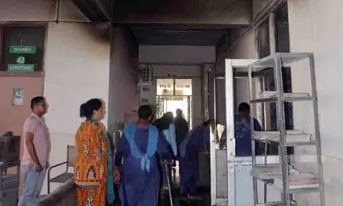 Amritsar: सिविल अस्पताल में लगी आग, कर्मचारियों को घंटों जूझना पड़ा