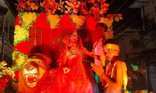 Farrukhabad: दिनभर चल रही शोभायात्रा की तैयारी, प्रशासन सक्रिय Farrukhabad: दिनभर चल रही शोभायात्रा की तैयारी, प्रशासन सक्रिय