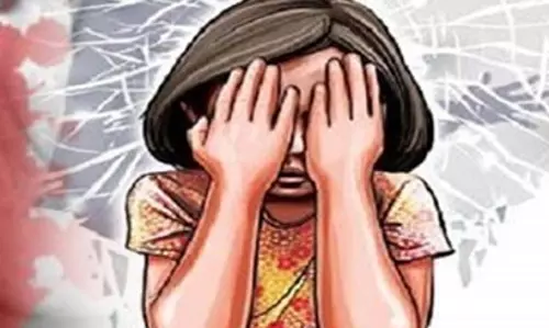 बच्ची के साथ रेप फिर हत्या की कोशिश, बड़े पिता पर गंभीर आरोप
