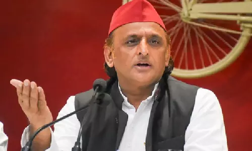 अखिलेश यादव ने भाजपा पर जीएसटी झूठे दावों का आरोप लगाया अखिलेश यादव ने भाजपा पर जीएसटी झूठे दावों का आरोप लगाया