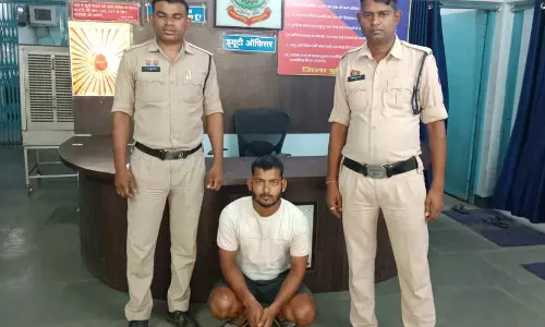 पुलिस शिकायत करने पर गुस्सा हुआ युवक, महिला से रेप की कोशिश की पुलिस शिकायत करने पर गुस्सा हुआ युवक, महिला से रेप की कोशिश की