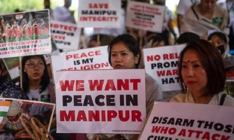 Manipur HC ने कुकी महिलाओं के मुआवजा मामले में जवाब मांगा Manipur HC ने कुकी महिलाओं के मुआवजा मामले में जवाब मांगा