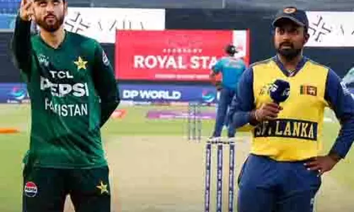 Asia Cup: पाकिस्तान ने श्रीलंका के खिलाफ पहले गेंदबाजी चुनी Asia Cup: पाकिस्तान ने श्रीलंका के खिलाफ पहले गेंदबाजी चुनी