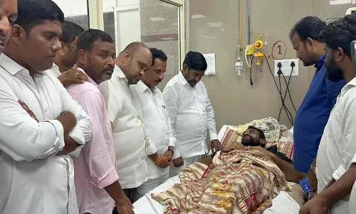 MLA जगदीश रेड्डी ने पालकुर्थी अशोक से सलाह ली
