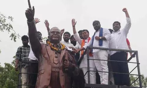 मनुकोट्टा पथराव की घटना तेलंगाना के दृढ़ संकल्प का उदाहरण है: Rakesh Reddy मनुकोट्टा पथराव की घटना तेलंगाना के दृढ़ संकल्प का उदाहरण है: Rakesh Reddy