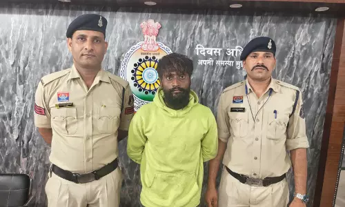 24 घंटे में मोटरसाइकिल चोरी का आरोपी गिरफ्तार