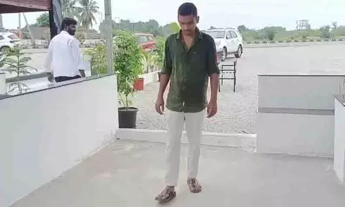Nalgonda: पुलिस की हिंसा, आदिवासी किसानों पर बेदर्दी से अत्याचार