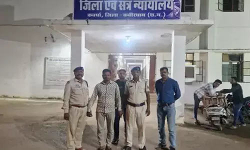 कवर्धा पुलिस ने 9 साल से फरार चिटफंड आरोपी पंचू पनधारे को गिरफ्तार कवर्धा पुलिस ने 9 साल से फरार चिटफंड आरोपी पंचू पनधारे को गिरफ्तार