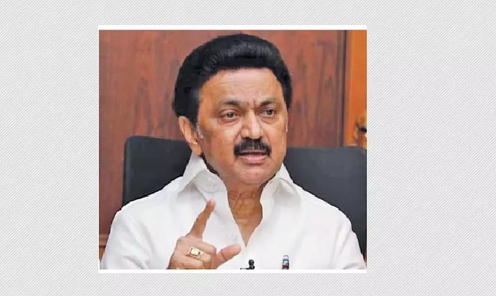 एमके स्टालिन ने DMK सांसदों को सप्ताह में 4 दिन अपने निर्वाचन क्षेत्रों में रहने का आदेश दिया एमके स्टालिन ने DMK सांसदों को सप्ताह में 4 दिन अपने निर्वाचन क्षेत्रों में रहने का आदेश दिया