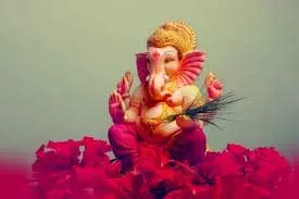 Vinayak Chaturthi 2025: विनायक चतुर्थी कल, इस शुभ मुहूर्त पर करें गणपति बप्पा की पूजा, दूर होंगे सारे संकट Vinayak Chaturthi 2025: विनायक चतुर्थी कल, इस शुभ मुहूर्त पर करें गणपति बप्पा की पूजा, दूर होंगे सारे संकट