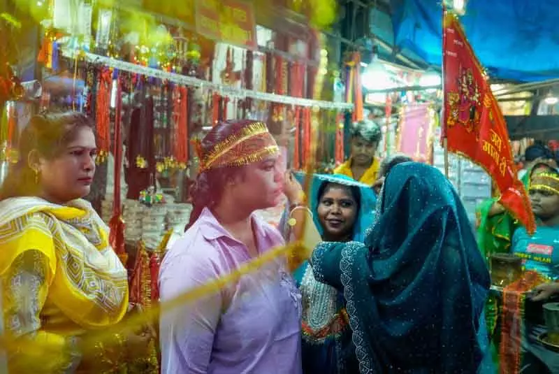 दिल्ली: नवरात्रि में कुट्टू के आटे से 200 लोग बीमार, जांच जारी दिल्ली: नवरात्रि में कुट्टू के आटे से 200 लोग बीमार, जांच जारी