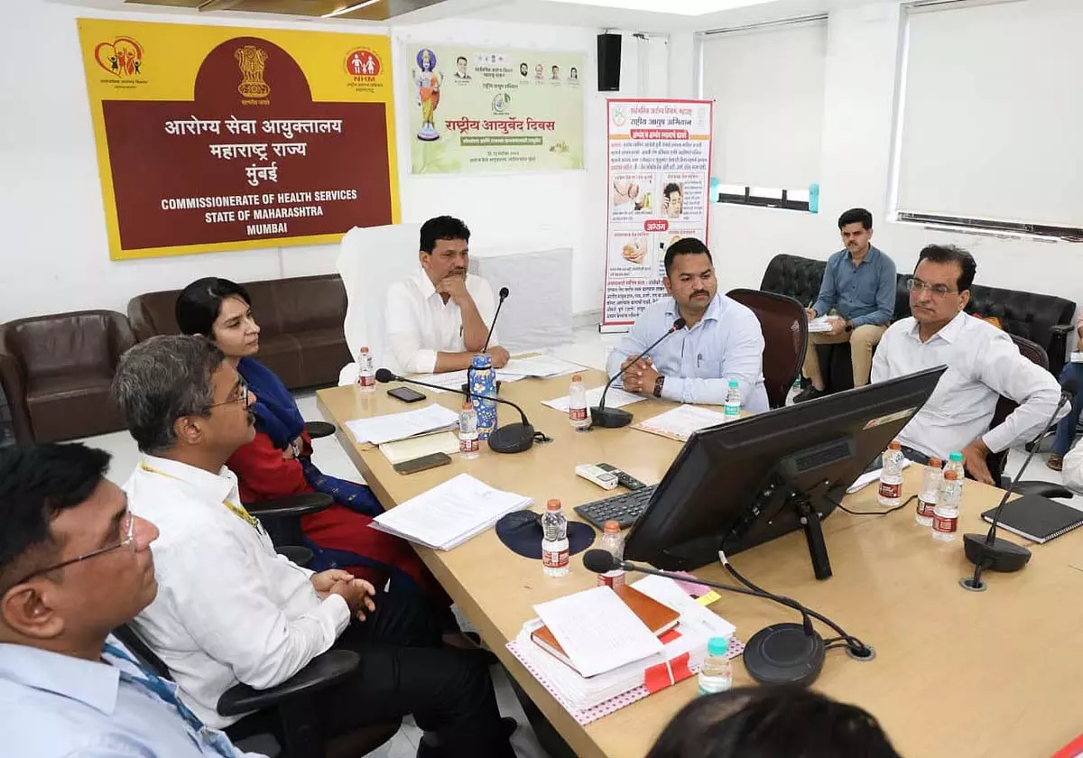 Maharashtra आंशिक रूप से सहायता प्राप्त स्कूलों के शिक्षकों को कैशलेस चिकित्सा लाभ प्रदान करेगा Maharashtra आंशिक रूप से सहायता प्राप्त स्कूलों के शिक्षकों को कैशलेस चिकित्सा लाभ प्रदान करेगा