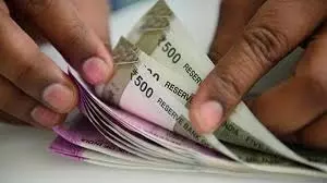 New Delhi: त्योहारी सीज़न में DA बढ़ोतरी और GST राहत की उम्मीद New Delhi: त्योहारी सीज़न में DA बढ़ोतरी और GST राहत की उम्मीद