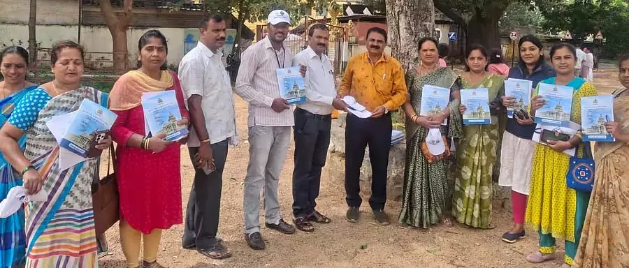 सर्वर दूसरे दिन भी काम नहीं कर रहे: केवल 240 घरों का ही सर्वेक्षण किया गया सर्वर दूसरे दिन भी काम नहीं कर रहे: केवल 240 घरों का ही सर्वेक्षण किया गया