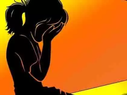 UP: बलिया में नाबालिग रिश्तेदार ने 11वीं की छात्रा से बलात्कार किया UP: बलिया में नाबालिग रिश्तेदार ने 11वीं की छात्रा से बलात्कार किया