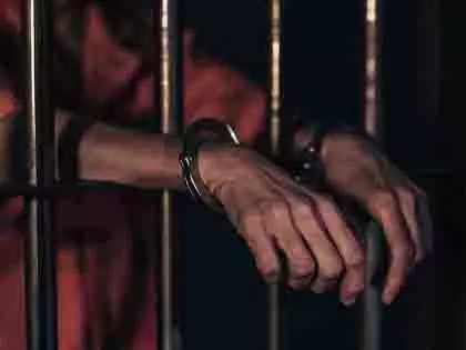 मणिपुर पुलिस ने बिष्णुपुर घात में शामिल PLA सदस्य को गिरफ्तार किया मणिपुर पुलिस ने बिष्णुपुर घात में शामिल PLA सदस्य को गिरफ्तार किया