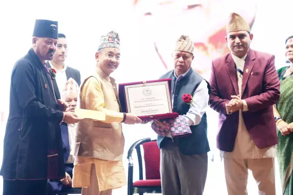 Sikkim : विश्वकर्मा प्रतिभा सम्मान 2025 पुरस्कारों और लॉन्च के साथ उत्कृष्टता का प्रतीक है Sikkim : विश्वकर्मा प्रतिभा सम्मान 2025 पुरस्कारों और लॉन्च के साथ उत्कृष्टता का प्रतीक है