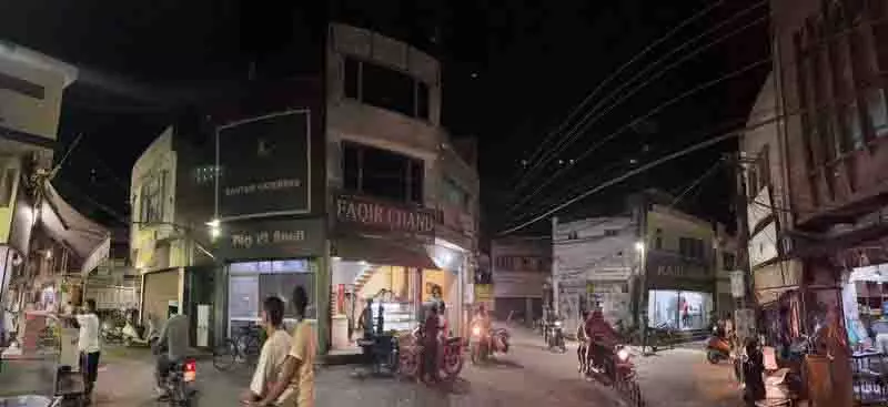 Mandi Ahmedgarh Gandhi Chowk, शहर के केंद्र से लुप्त होते ऐतिहासिक स्थल तक Mandi Ahmedgarh Gandhi Chowk, शहर के केंद्र से लुप्त होते ऐतिहासिक स्थल तक