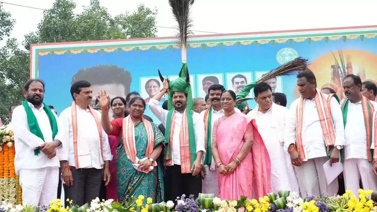 Telangana: रेवंत ने मेदाराम जतारा के लिए केंद्रीय निधि की मांग की Telangana: रेवंत ने मेदाराम जतारा के लिए केंद्रीय निधि की मांग की
