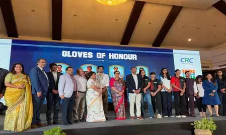 स्मृति ईरानी ने अंतरराष्ट्रीय स्तर पर पदक जीतने वाली महिला बॉक्सर्स को किया सम्मानित स्मृति ईरानी ने अंतरराष्ट्रीय स्तर पर पदक जीतने वाली महिला बॉक्सर्स को किया सम्मानित