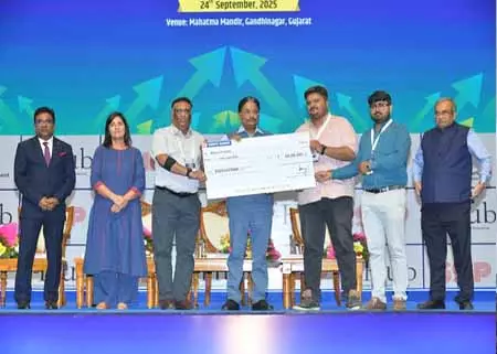 आज के युवा इनोवेशन-नए आइडिया के जरिए दूसरों को रोजगार देने में सक्षम : ऋषिकेश पटेल आज के युवा इनोवेशन-नए आइडिया के जरिए दूसरों को रोजगार देने में सक्षम : ऋषिकेश पटेल