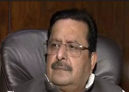 लालू परिवार में वर्चस्व की लड़ाई: जदयू नेता का बयान लालू परिवार में वर्चस्व की लड़ाई: जदयू नेता का बयान