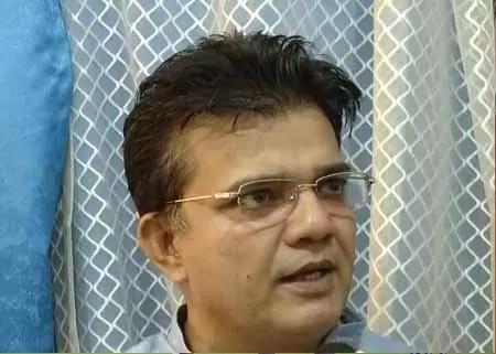 यासर जिलानी ने कांग्रेस पर साधा निशाना, कहा- तुष्टिकरण की राजनीति से जनता उब चुकी यासर जिलानी ने कांग्रेस पर साधा निशाना, कहा- तुष्टिकरण की राजनीति से जनता उब चुकी