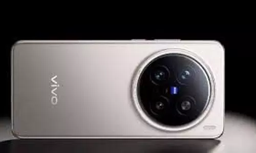 Vivo X300 vivo X300 Pro Smartphones: Vivo ला रहा DSLR जैसा कैमरा फोन Vivo X300 vivo X300 Pro Smartphones: Vivo ला रहा DSLR जैसा कैमरा फोन