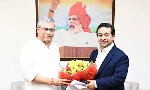 नितेश राणे ने रेल मंत्री से मुलाकात की नितेश राणे ने रेल मंत्री से मुलाकात की