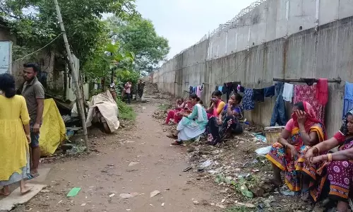 Odisha : राउरकेला में पैसेंजर ट्रेन की चपेट में आने से दो भाइयों की मौत Odisha : राउरकेला में पैसेंजर ट्रेन की चपेट में आने से दो भाइयों की मौत