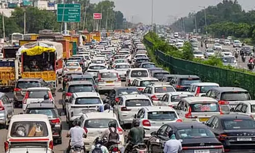 Jharkhand : एनएच 143 पर दुर्घटना के कारण 24 घंटे तक जाम लगा रहा
