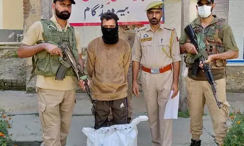बडगाम में पुलिस ने भारी मात्रा में नशीला पदार्थ बरामद किया, आरोपी गिरफ्तार