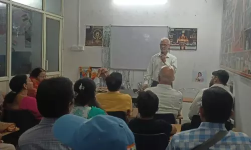 Farrukhabad: 100 साल पूरे होने पर संघ ने इतिहास बताया Farrukhabad: 100 साल पूरे होने पर संघ ने इतिहास बताया
