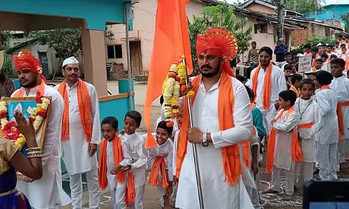 Alnavara : नवरात्रि के अवसर पर दुर्गा दौड़ का शुभारंभ Alnavara : नवरात्रि के अवसर पर दुर्गा दौड़ का शुभारंभ