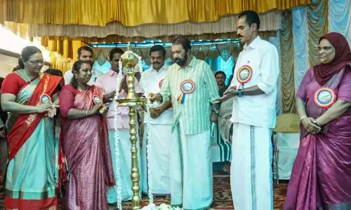 सरकारी स्कूलों को बदलने के लिए 5000 करोड़ की योजना : Minister Sivankutty सरकारी स्कूलों को बदलने के लिए 5000 करोड़ की योजना : Minister Sivankutty