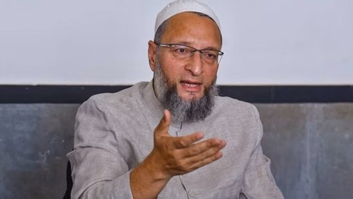 किशनगंज में Owaisi कहते हैं, अख्तरुल ईमान ने गठबंधन के लिए तेजस्वी यादव को पत्र लिखा. किशनगंज में Owaisi कहते हैं, अख्तरुल ईमान ने गठबंधन के लिए तेजस्वी यादव को पत्र लिखा.
