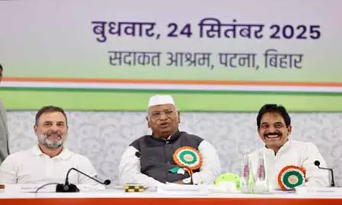 कांग्रेसी नेताओं ने कहा-सीट शेयरिंग का फॉर्मूला महागठबंधन में शामिल दल निकालेंगे कांग्रेसी नेताओं ने कहा-सीट शेयरिंग का फॉर्मूला महागठबंधन में शामिल दल निकालेंगे
