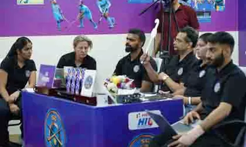 महिला HIL 2026 नीलामी: सितारों की नई टुकड़ी तैयार महिला HIL 2026 नीलामी: सितारों की नई टुकड़ी तैयार